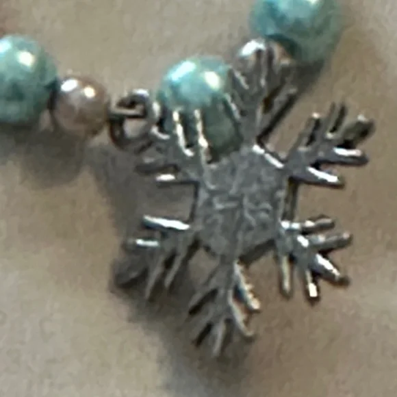 3/$15 Wine glass tag Stainless steel hoop. Light blue/gray beads snowflake charm - Picture 5 of 8